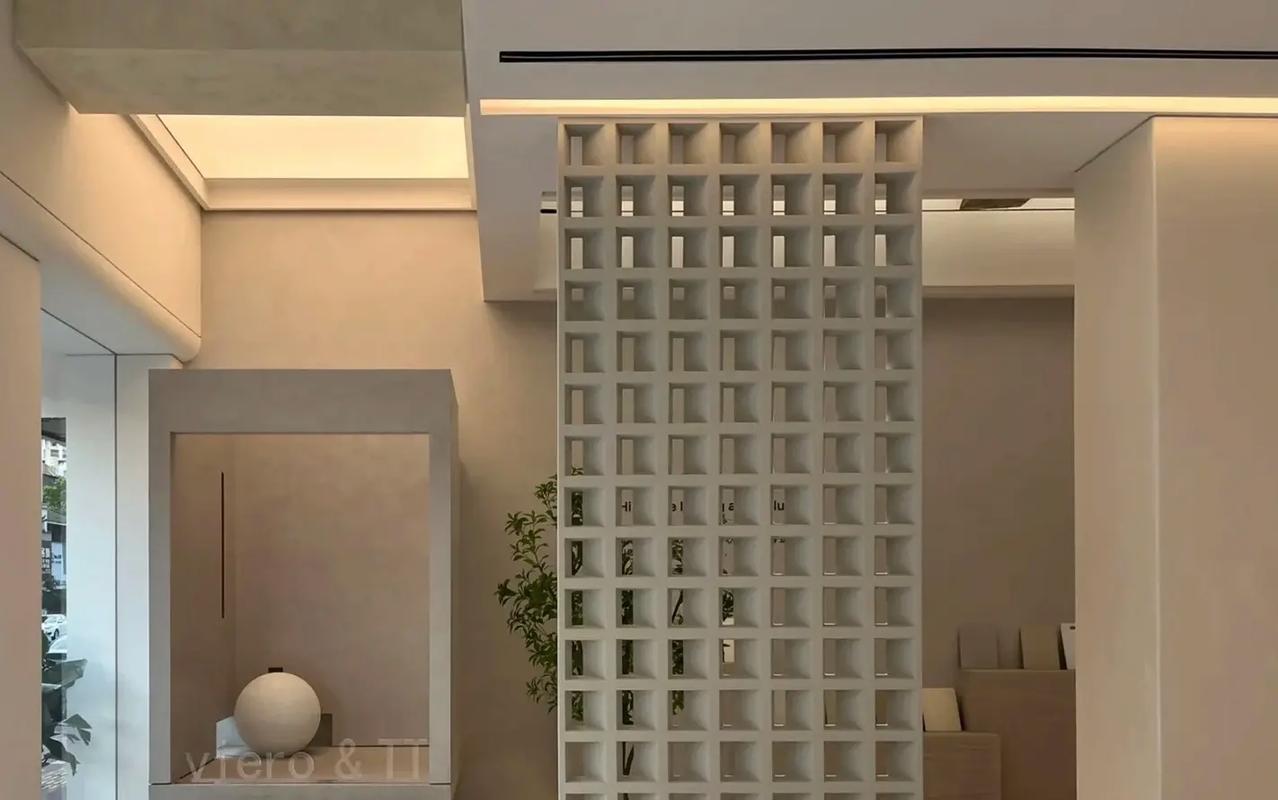 室内外背景镂空隔断墙 融合装饰与功能的现代设计